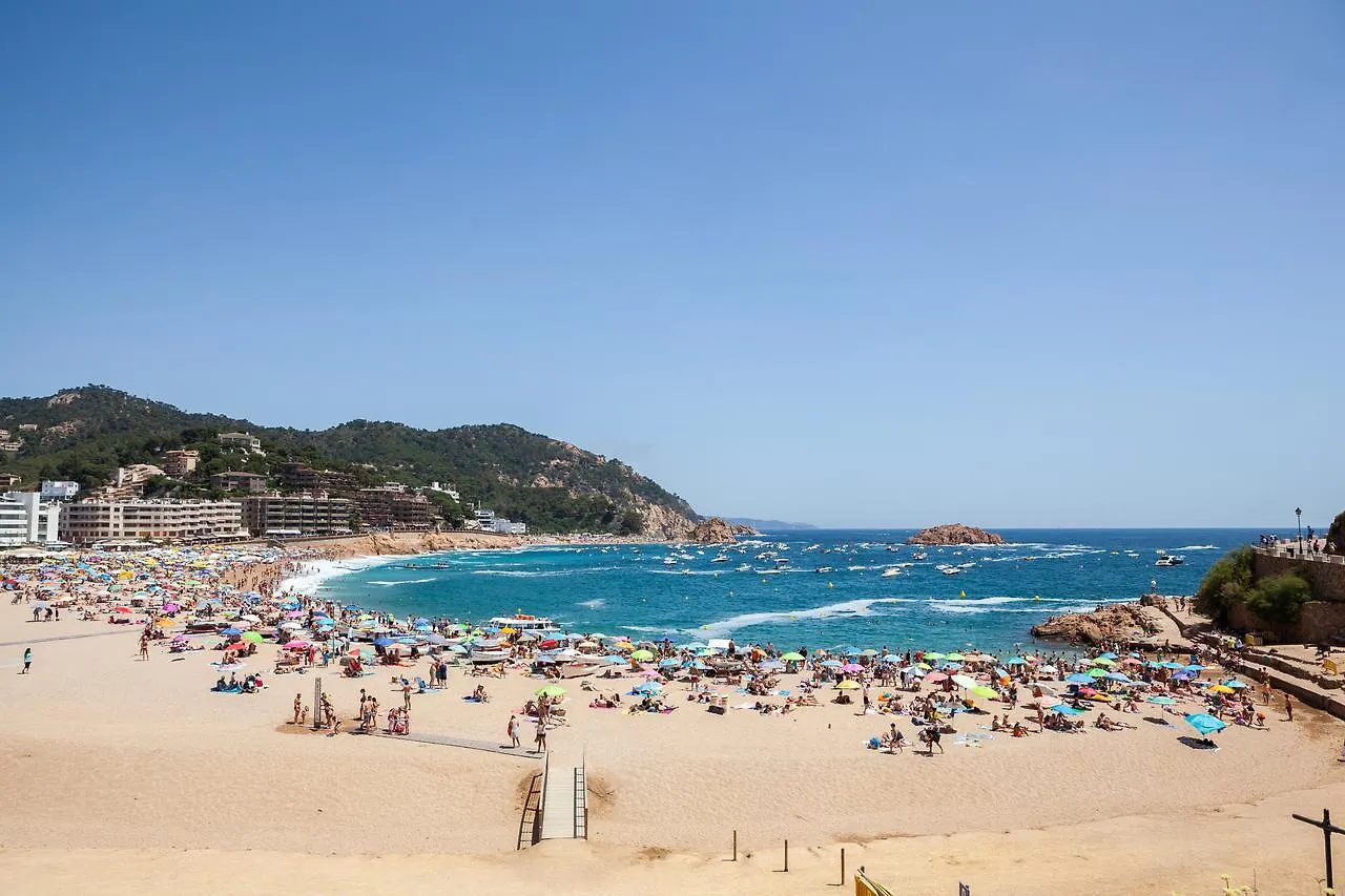 Apartment Lets Holidays Passeig Del Mar Tossa de Mar